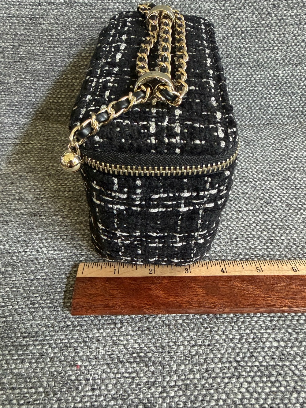 CHANEL MAKEUP Black & White Tweed Mini Vanity Crossbody with Gold Chain - Picture 10 of 10